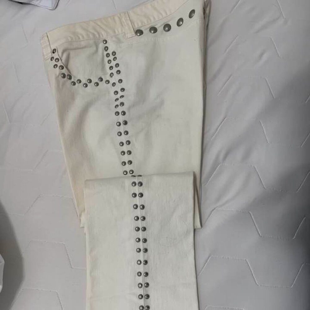 White studded jeans, size 16, low rise, flare leg, stretch quality denim $25